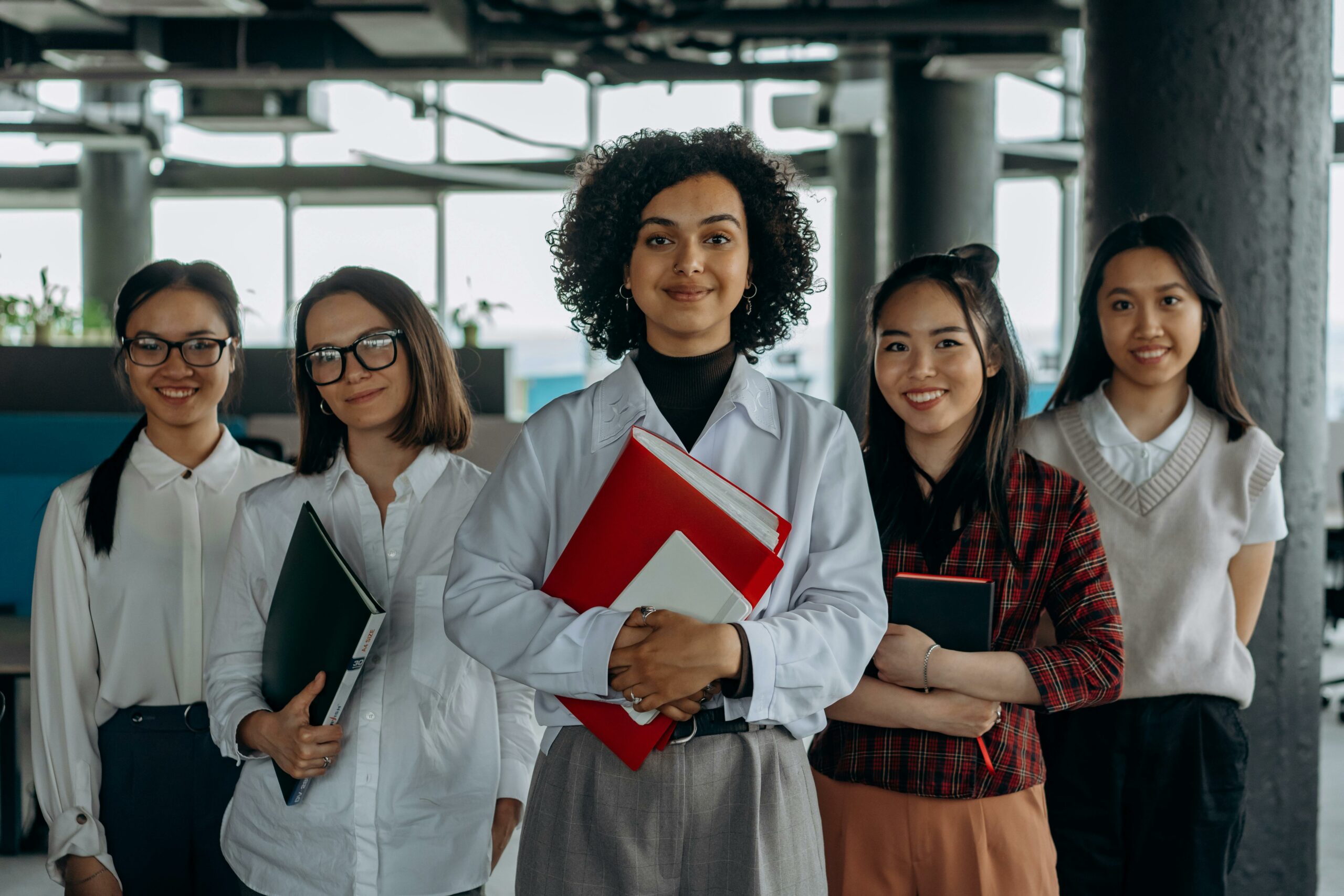 donne, lavoro, donne al lavoro, occupazione, italia, femmine, femminile, aumento, divario di genere, inclusione, gender gap